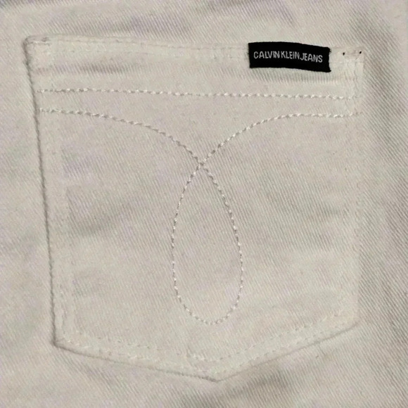 Calvin Klein slim fit Jeans - Picture 3 of 13